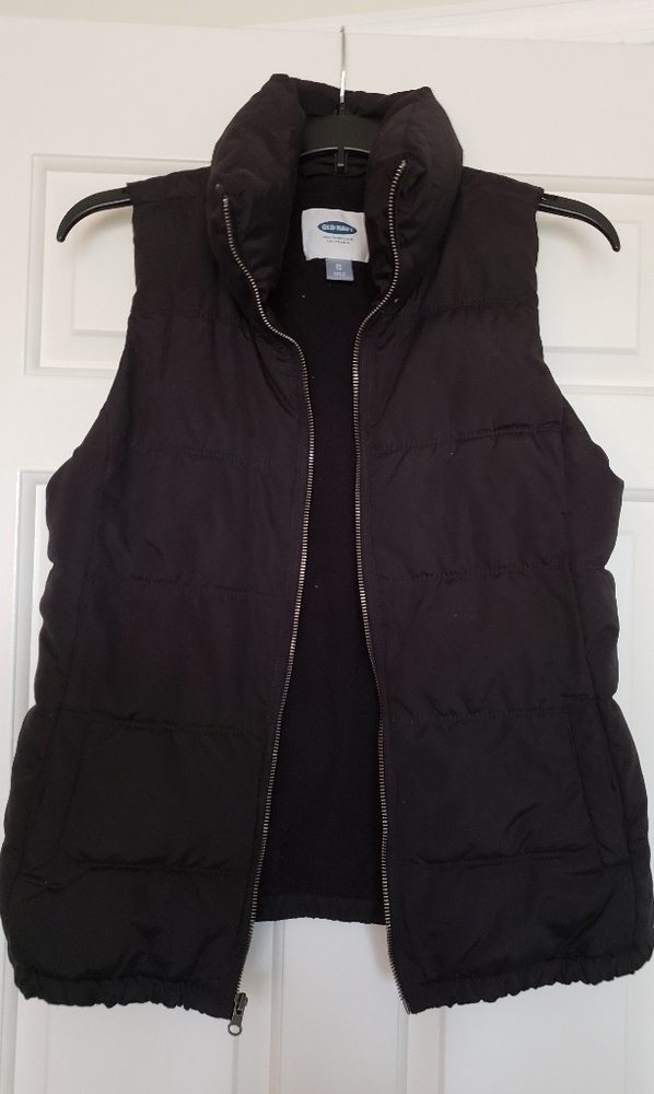 Old Navy Puffer Vest